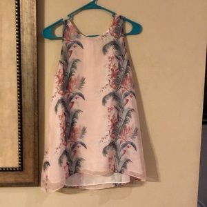 Max studio top super cute